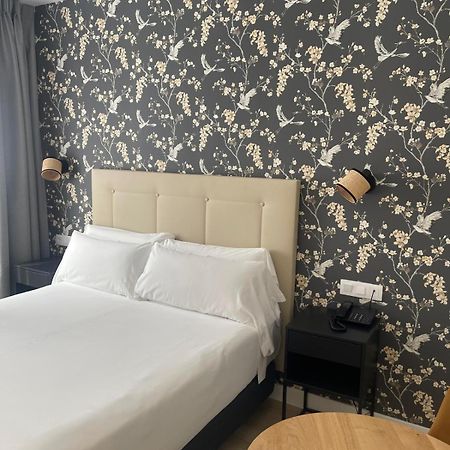Hotel Cisneros Alcala de Henares Luaran gambar