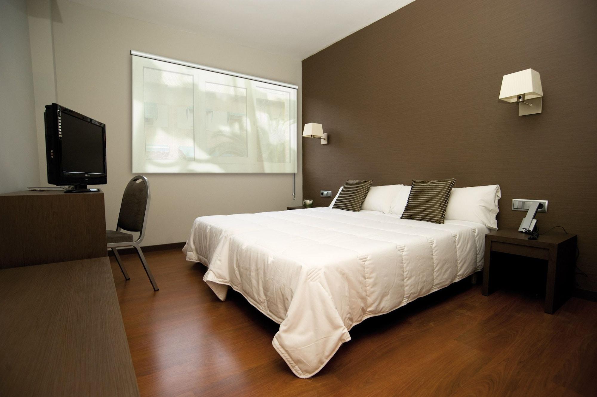 Hotel Cisneros Alcala de Henares Luaran gambar
