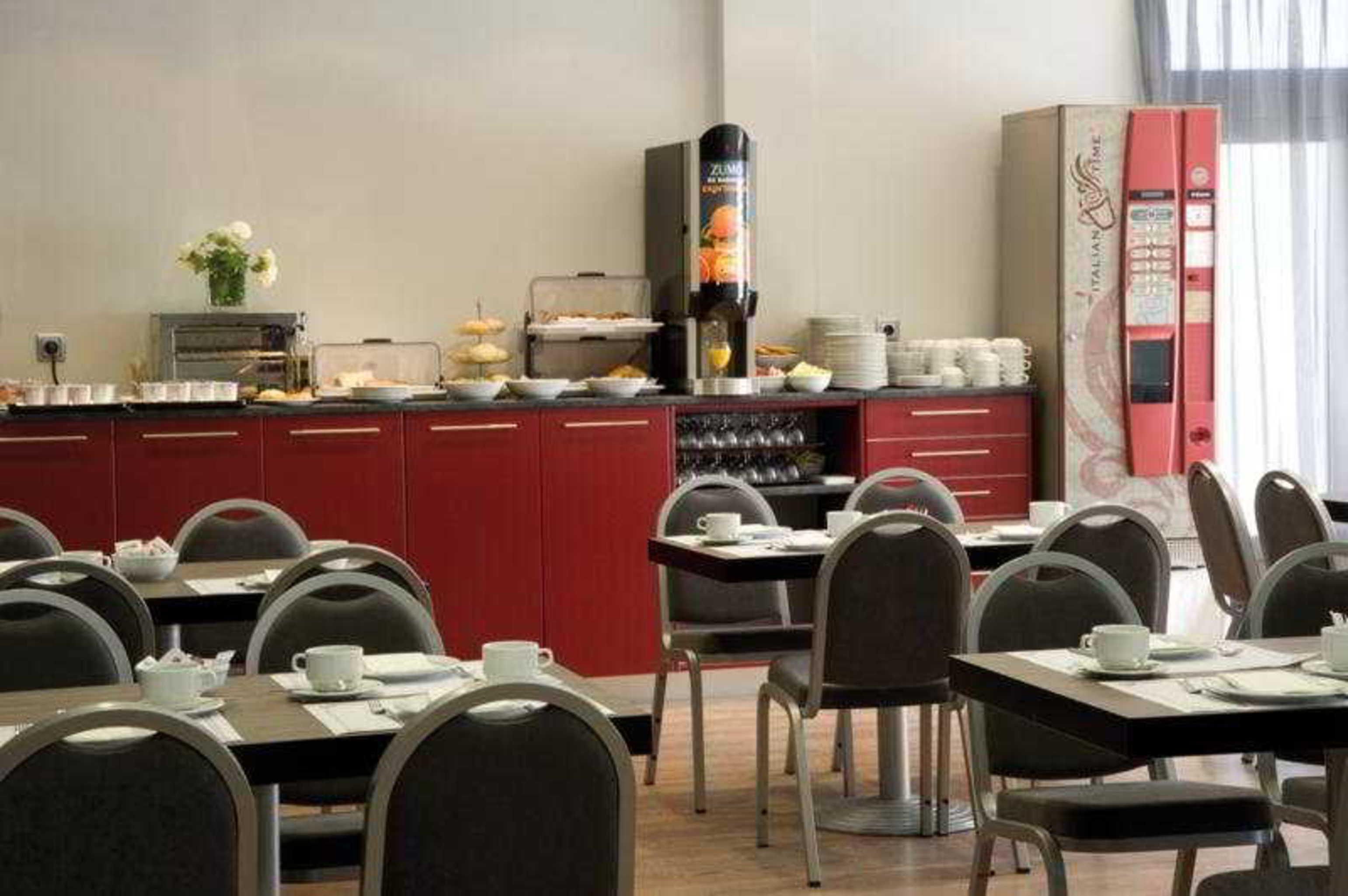 Hotel Cisneros Alcala de Henares Restoran gambar
