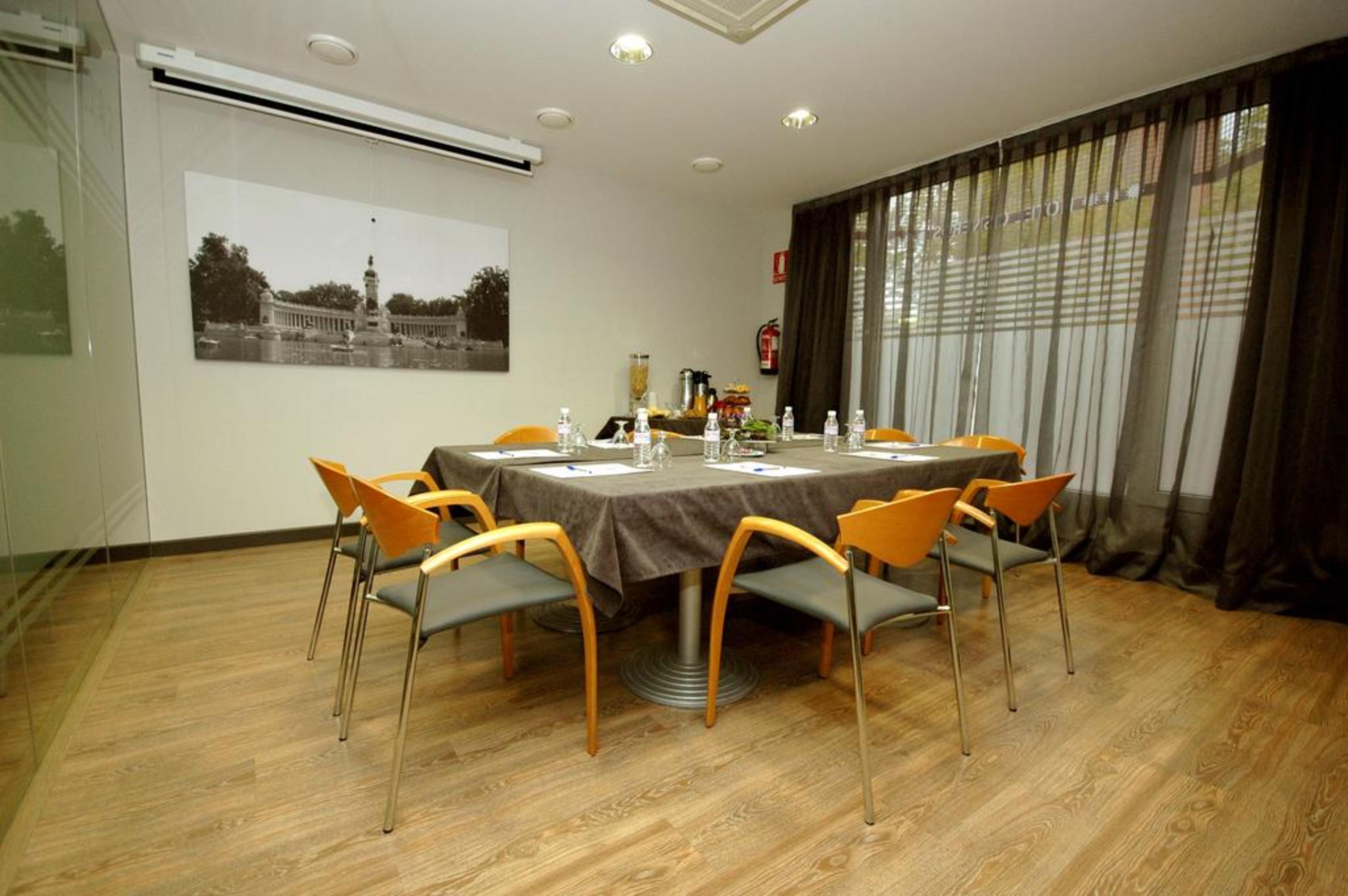 Hotel Cisneros Alcala de Henares Luaran gambar